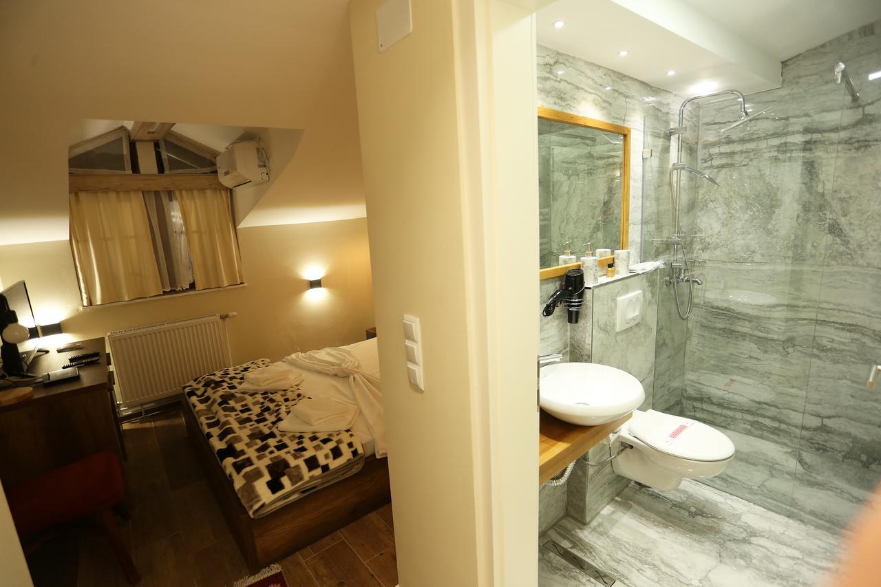 Saray Hotel Prizren Extérieur photo