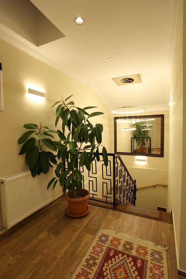 Saray Hotel Prizren Extérieur photo